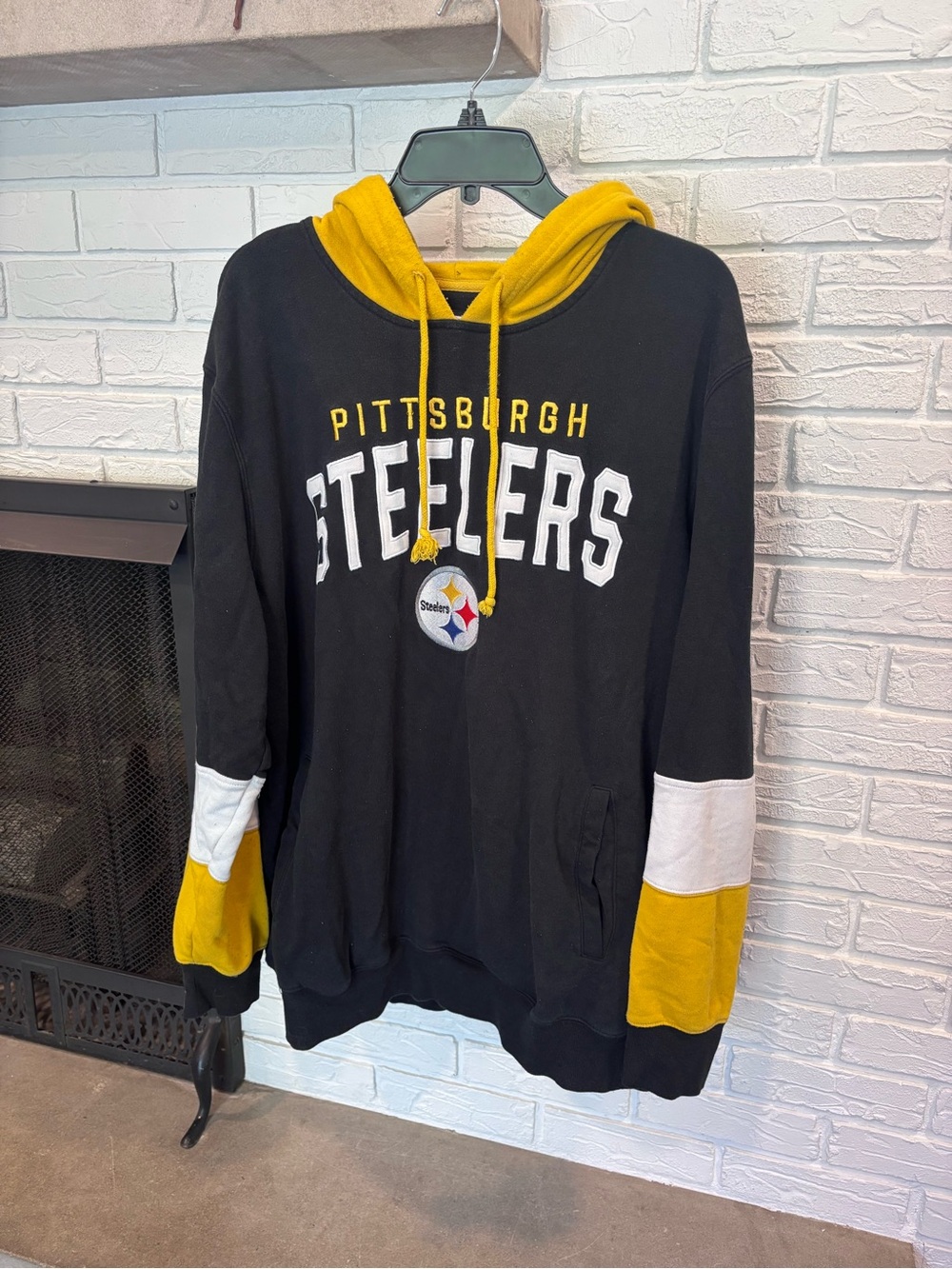Pittsburgh Steelers Black and Gold Pullover Hoodie